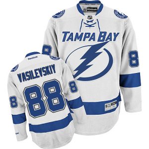 Herren Tampa Bay Lightning Eishockey Trikot Andrei Vasilevskiy #88 Reebok Weiß Auswärts